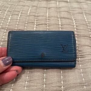 Louis Vuitton LV 4 Key Holder Blue Epi Leather Authentic COA